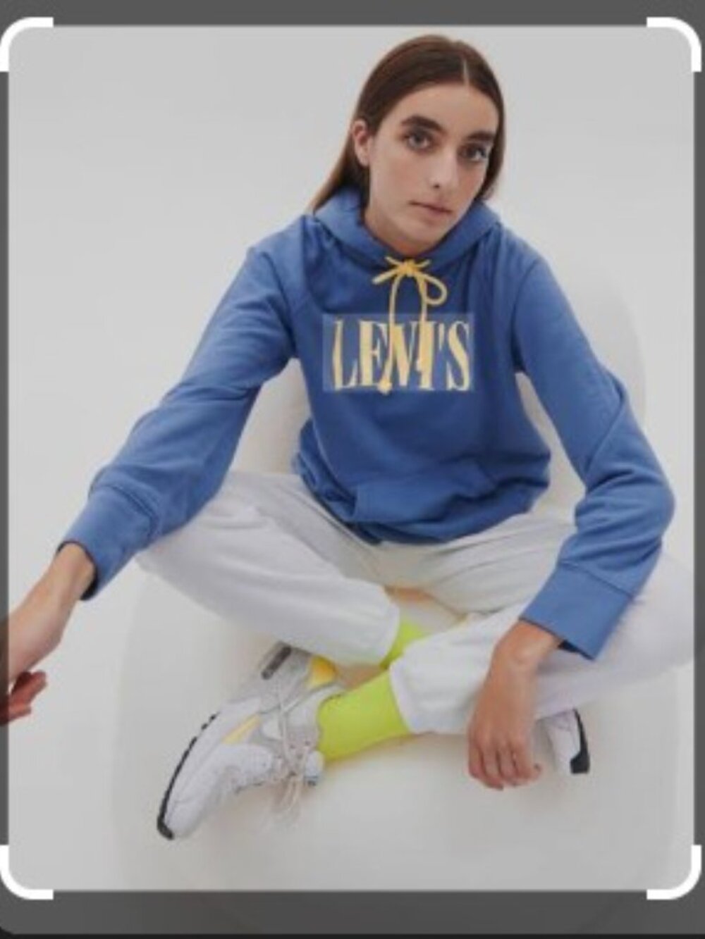 leivs Graphic hoodie NWT